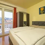 Nyaraló Cozy In With House Sea View *