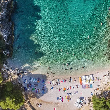 4 Bedroom Lovely In *