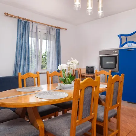 4 Bedroom Lovely In * بولا