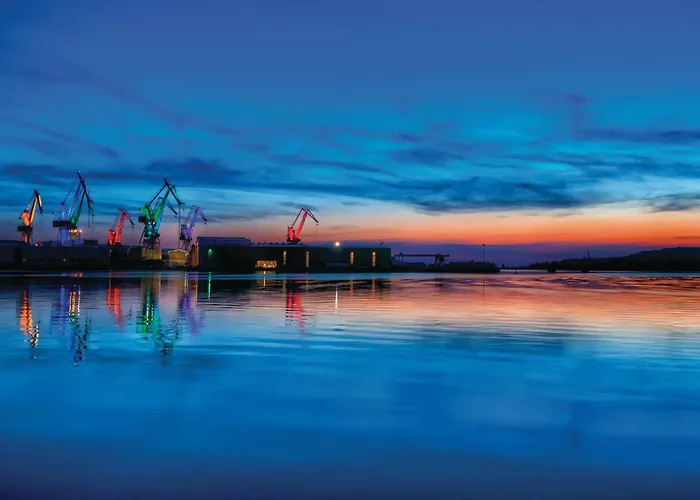 4 Bedroom Lovely In Сasa de vacaciones Pula