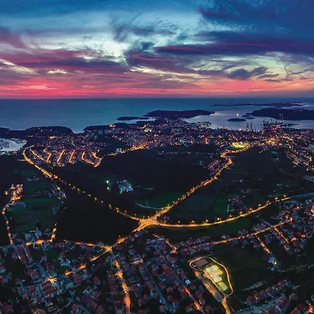 4 Bedroom Lovely In *